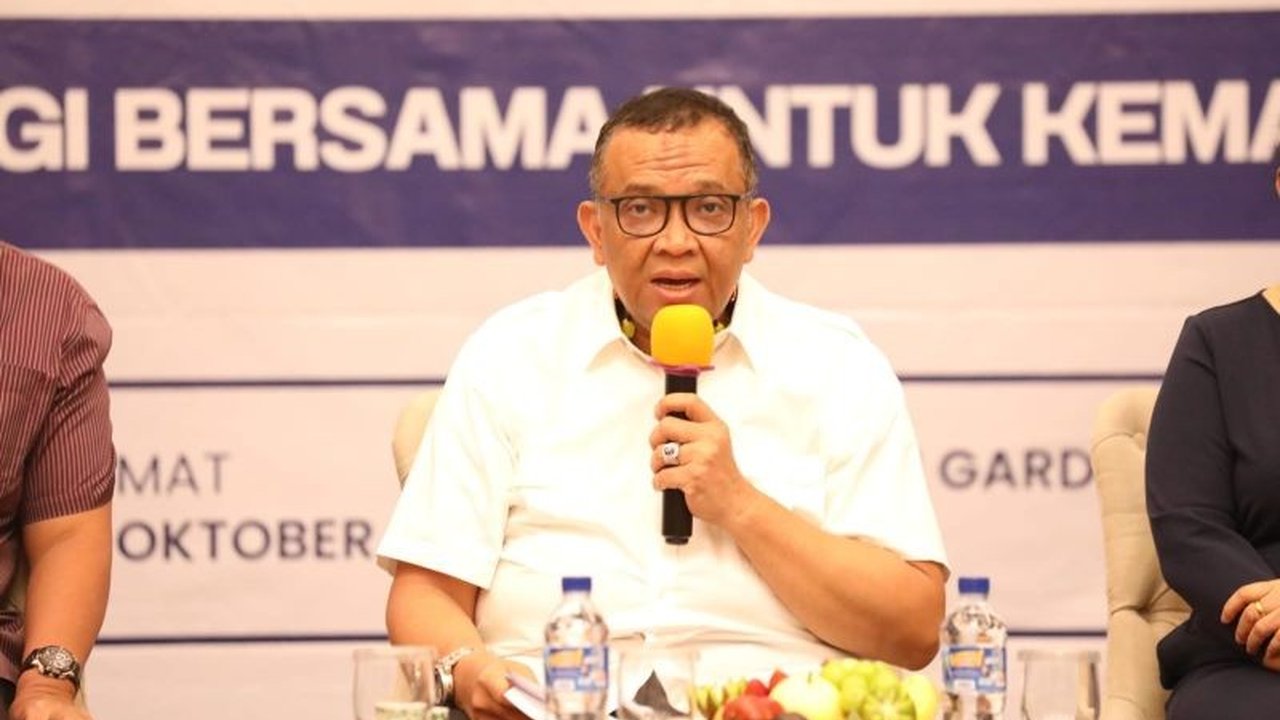 Wakil Menteri Ketenagakerjaan Afriansyah Noor membahas Formula Baru Upah Minimum bersama serikat pekerja, demi keseimbangan daya beli dan keberlangsungan usaha. Bagaimana detailnya?