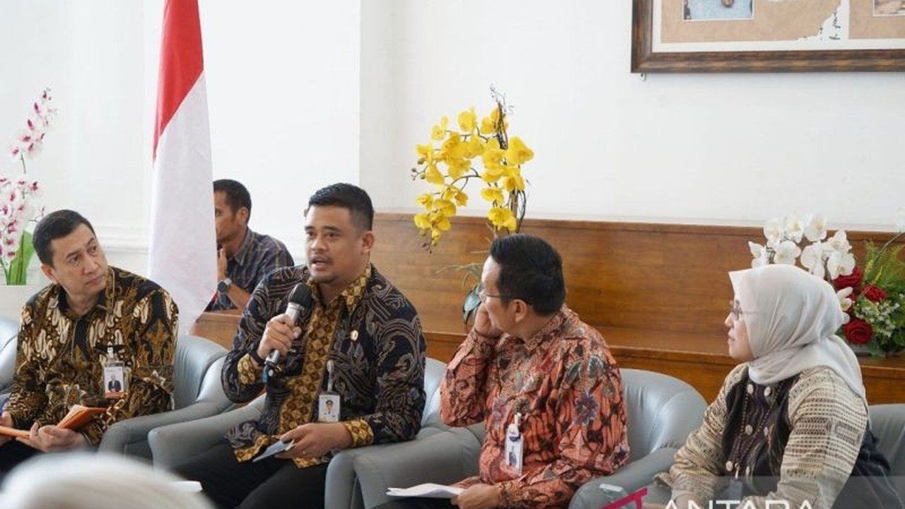 Gubernur Sumut Bobby Nasution dorong Bank Sumut naik kelas menuju KBMI II setelah kinerja positif, aset capai Rp47 triliun. Apa strategi selanjutnya untuk bank daerah ini?