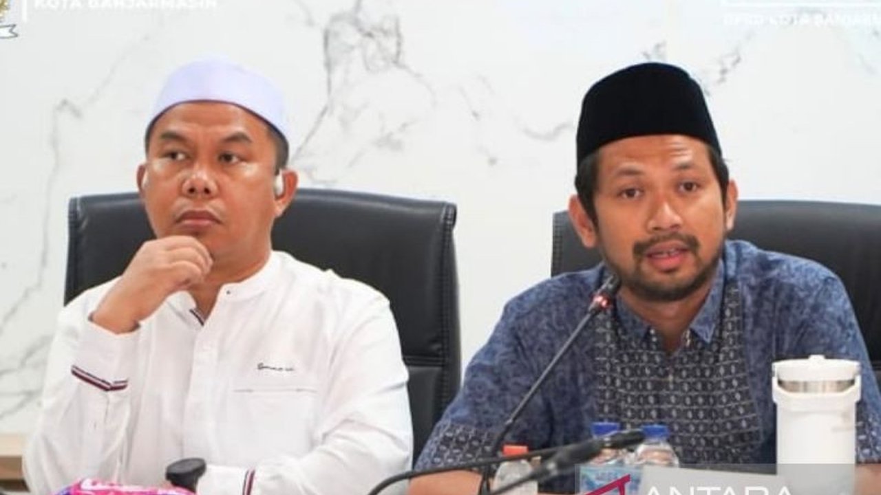 DPRD Banjarmasin berkomitmen mengawal ketat pembahasan APBD Banjarmasin 2026 senilai Rp2,1 triliun. Apa saja program prioritas yang akan dikritisi demi kemajuan kota?