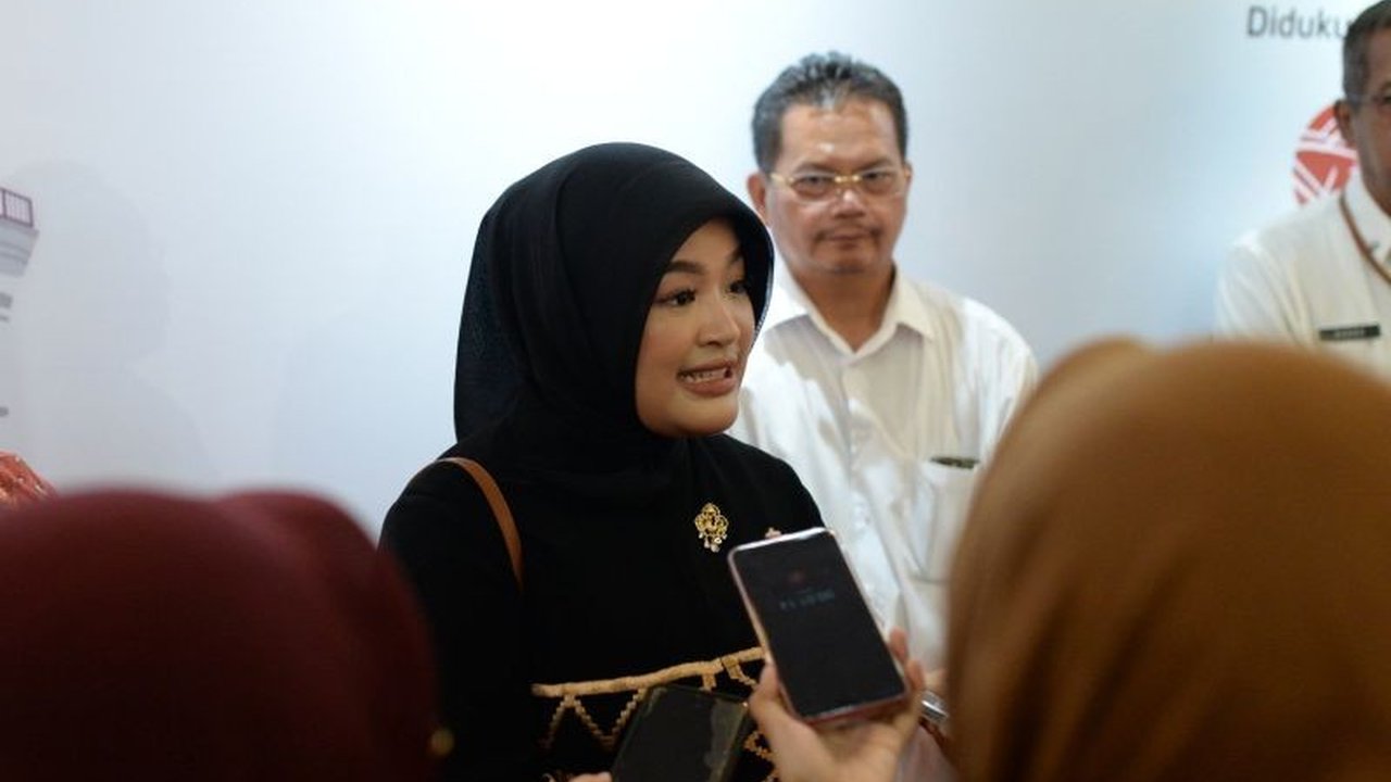 Anggota Komisi XI DPR RI, Annisa Mahesa, menegaskan dukungannya terhadap upaya OJK memerangi pinjaman online (pinjol) ilegal melalui gelaran Financial Expo (FIN Expo) 2025, langkah strategis ini dinilai efektif untuk melindungi masyarakat.