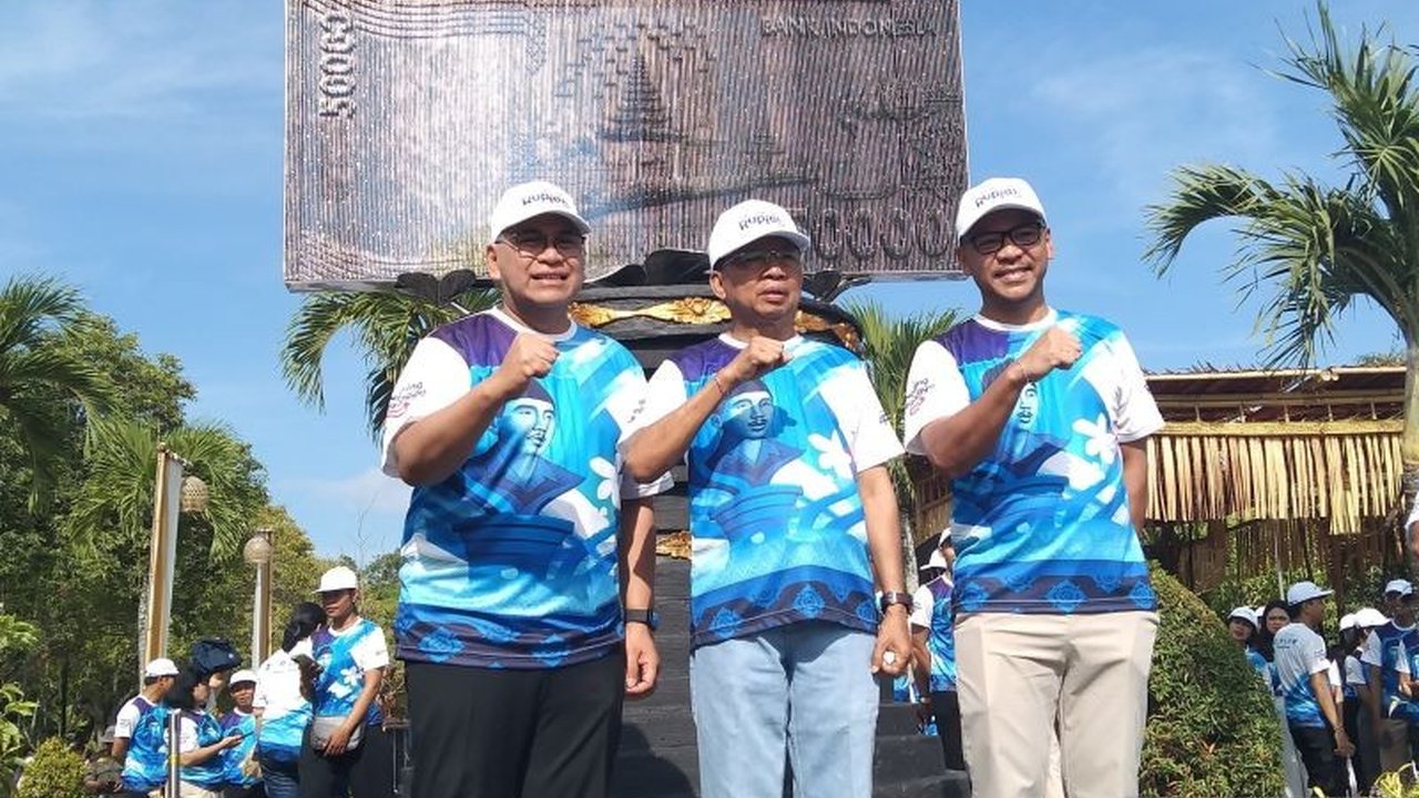 Bank Indonesia meresmikan Tugu Rupiah 3D Bali di Monumen Bajra Sandi, Denpasar, sebuah inovasi menarik yang terinspirasi uang Rp50 ribu untuk menumbuhkan kebanggaan pada rupiah.