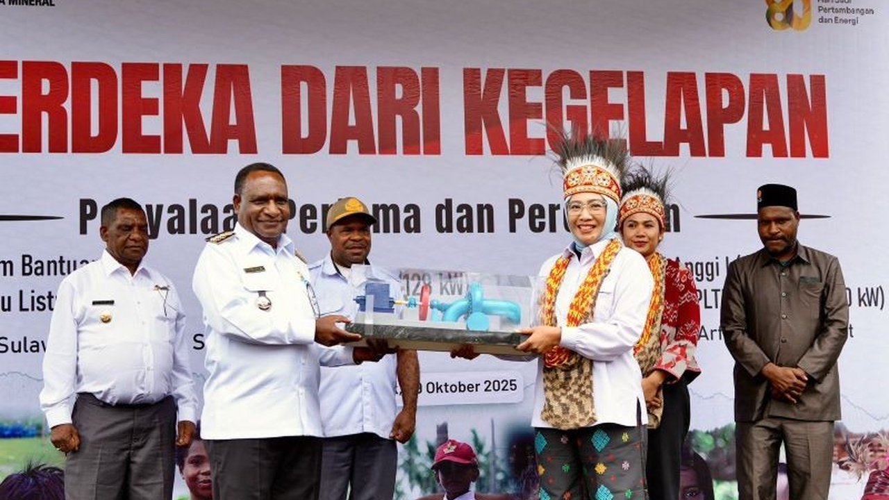 PLN dan ESDM resmikan PLTMH Anggi di Pegunungan Arfak, Papua Barat, menandai langkah besar menuju daerah 100% energi bersih dan kemandirian energi. Bagaimana dampaknya?