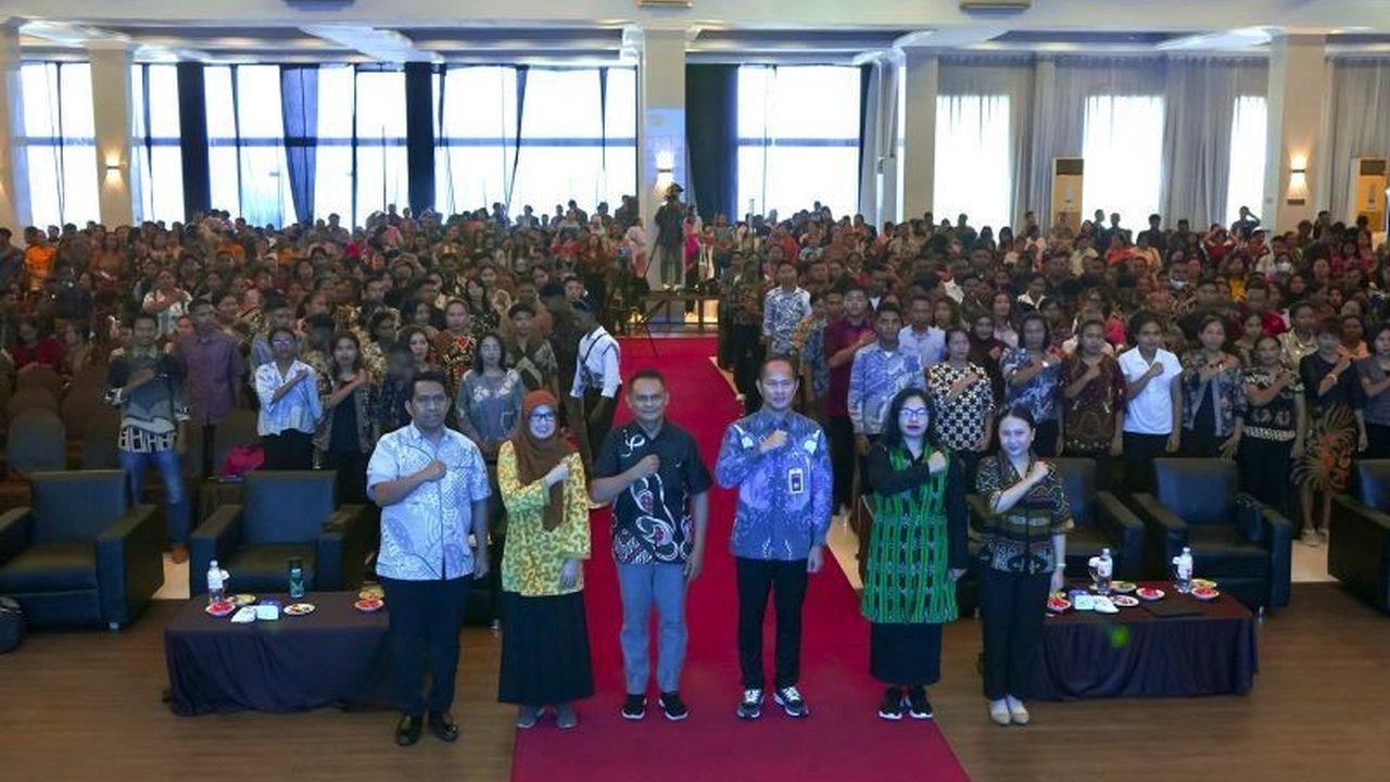Badan Gizi Nasional (BGN) sukses menyelenggarakan pelatihan penjamah makanan bagi ribuan peserta di NTT. Ini rahasia di balik layanan makan bergizi gratis yang lebih baik!