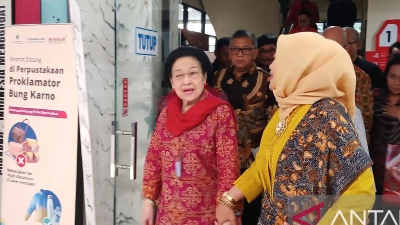 Ketua Umum PDIP Megawati Soekarnoputri menyerukan pentingnya pemahaman **geopolitik anak muda** demi kemanusiaan dan kesetaraan. Mengapa ini krusial?