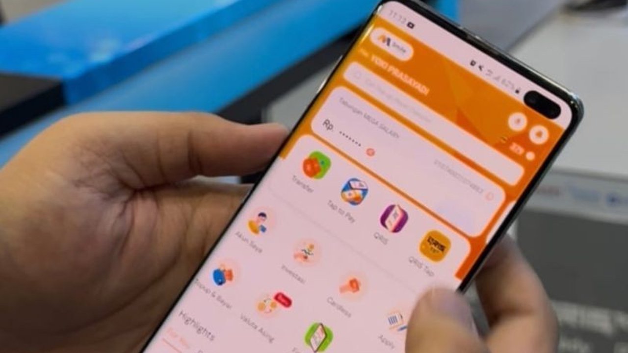 Bank Mega menjadi salah satu pelopor implementasi QRIS Cross Border, sebuah inovasi pembayaran digital lintas negara. Bagaimana fitur ini mengubah cara nasabah bertransaksi di luar negeri?