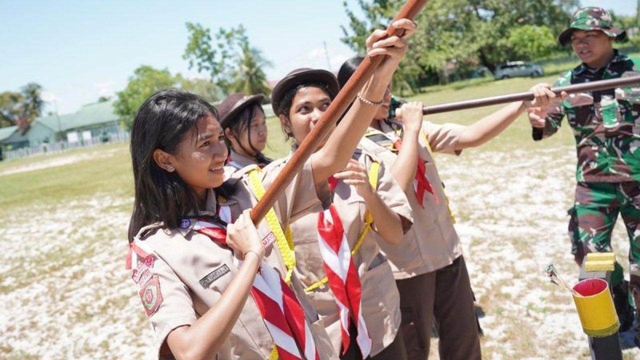 Ribuan pelajar di Kalimantan Tengah antusias mengikuti Persami Bela Negara Kalteng, sebuah kegiatan pembinaan karakter dan nasionalisme terbesar di Indonesia dalam satu sesi.
