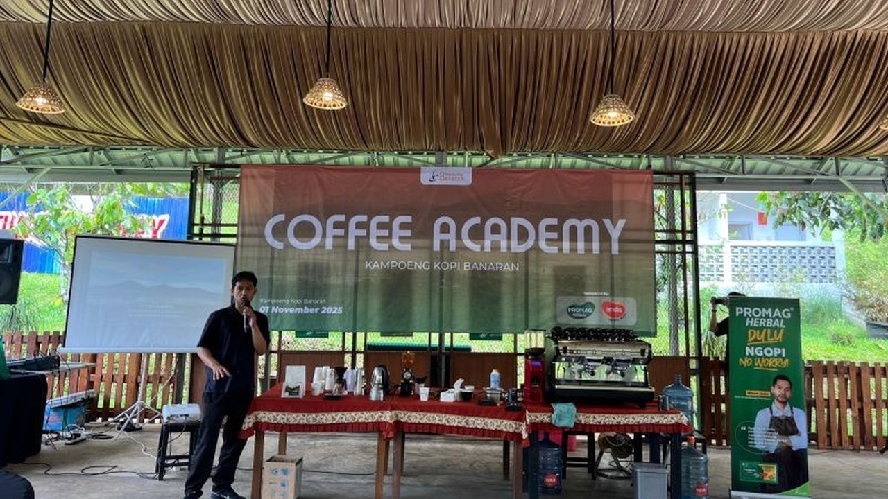 Ajang **Coffee Academy** PTPN I di Kabupaten Semarang berhasil menarik puluhan barista pemula dari berbagai daerah untuk belajar seluk-beluk kopi, dari manual brewing hingga latte art. Penasaran bagaimana mereka dilatih?