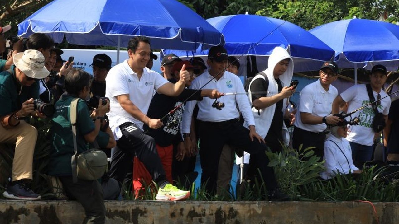 Pemerintah berencana mengubah Waduk Dukuh I di Jakarta Timur menjadi lokasi wisata menarik. Pembersihan Sungai Cipinang dikejar demi mewujudkan destinasi baru ini.