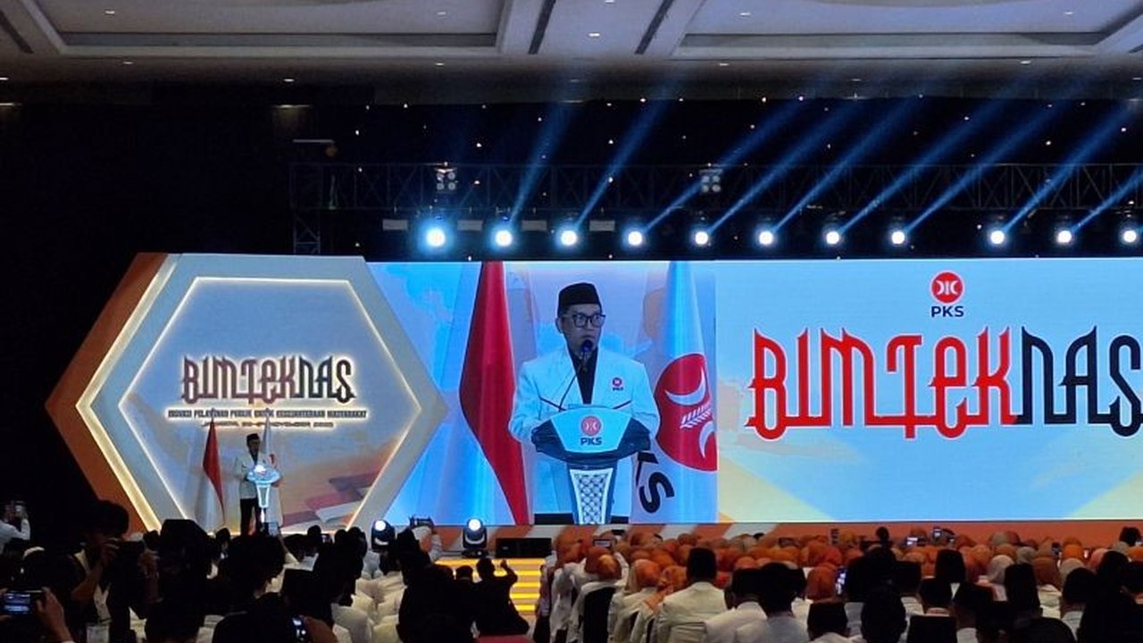 Presiden PKS Al Muzzammil Yusuf mengingatkan seluruh kader yang menjabat di pemerintahan dan legislatif untuk menjaga Integritas PKS demi nama baik partai. Apa saja pesan pentingnya?