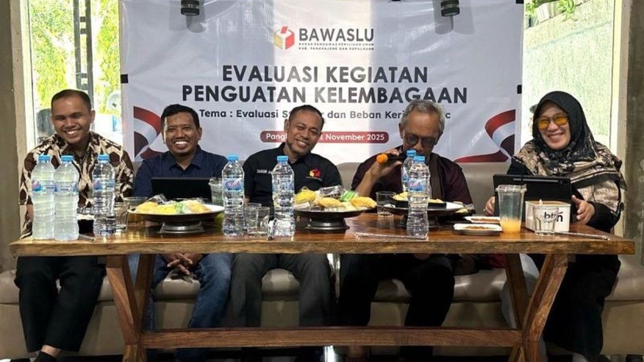 Bawaslu Sulsel kembangkan strategi khusus pengawasan kepulauan di Pangkep untuk hadapi tantangan geografis unik. Bagaimana mereka menjaga integritas Pemilu?