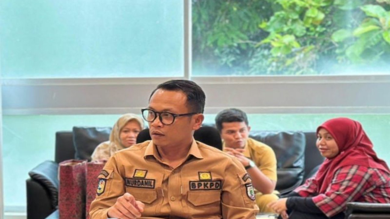 Pemprov Sulbar dan Pemkab Mamasa menjalin kerja sama penting untuk Program Pendidikan Dokter Spesialis di RSUD Kondosapata, menjawab kebutuhan tenaga medis daerah.