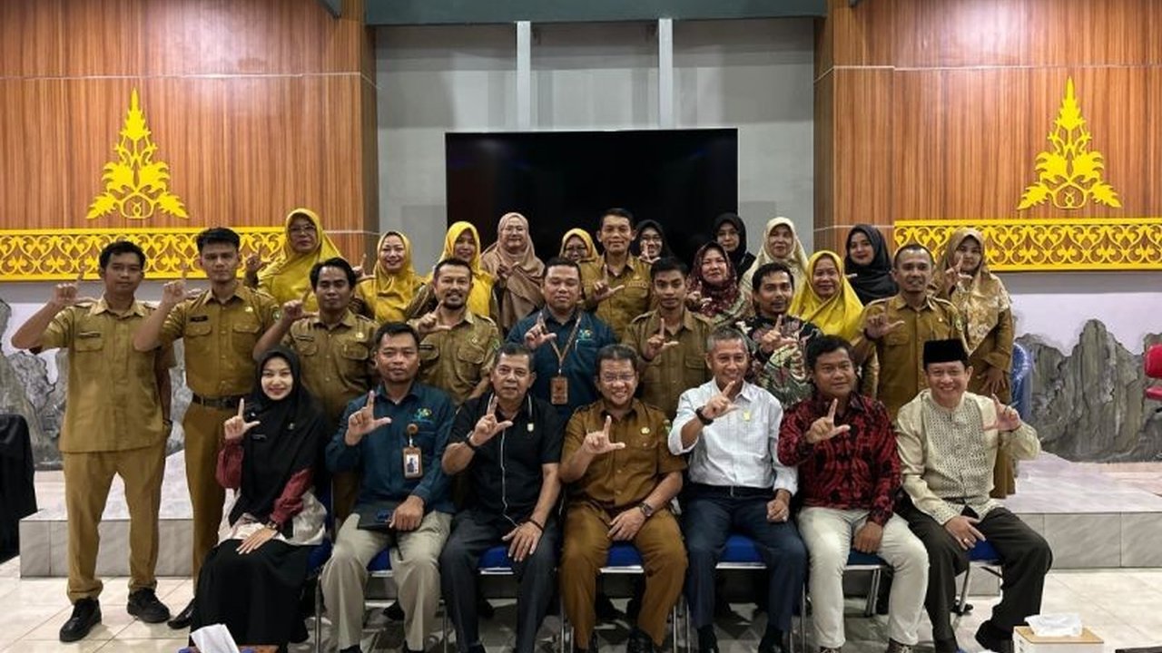 Pemerintah Kabupaten Natuna bersama berbagai pihak berkolaborasi aktif dalam upaya peningkatan literasi Natuna di wilayah perbatasan, menyatukan strategi untuk Indeks Pembangunan Literasi Masyarakat yang lebih baik dan menarik minat baca.