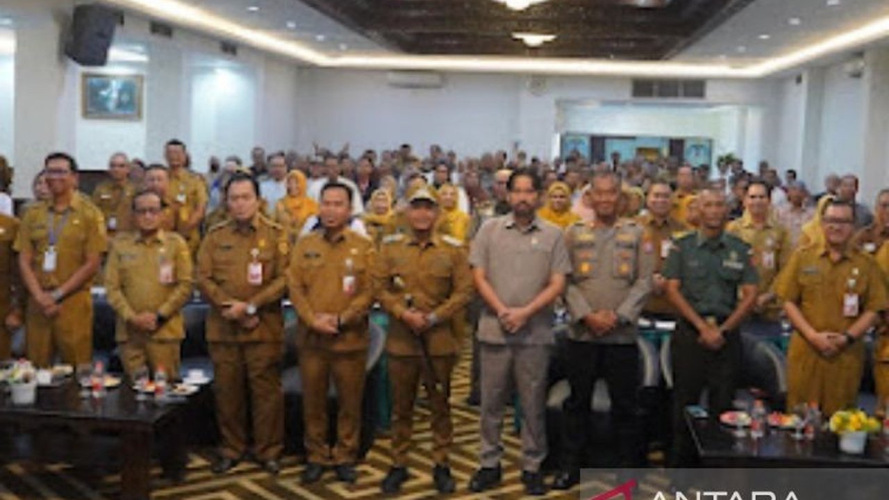 Pemerintah Kota Banjarmasin serius memperkuat tata kelola Koperasi Kelurahan Merah Putih, program unggulan Presiden Prabowo, demi menggerakkan ekonomi daerah dan kesejahteraan anggota. Bagaimana strateginya?