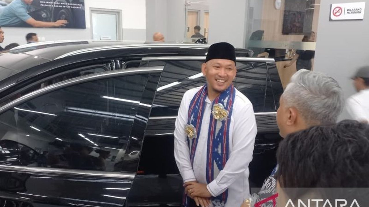Pemerintah Kota Kendari berencana mengadopsi kendaraan listrik sebagai operasional ASN, berpotensi hemat anggaran hingga Rp100 juta setahun dan mendukung lingkungan.