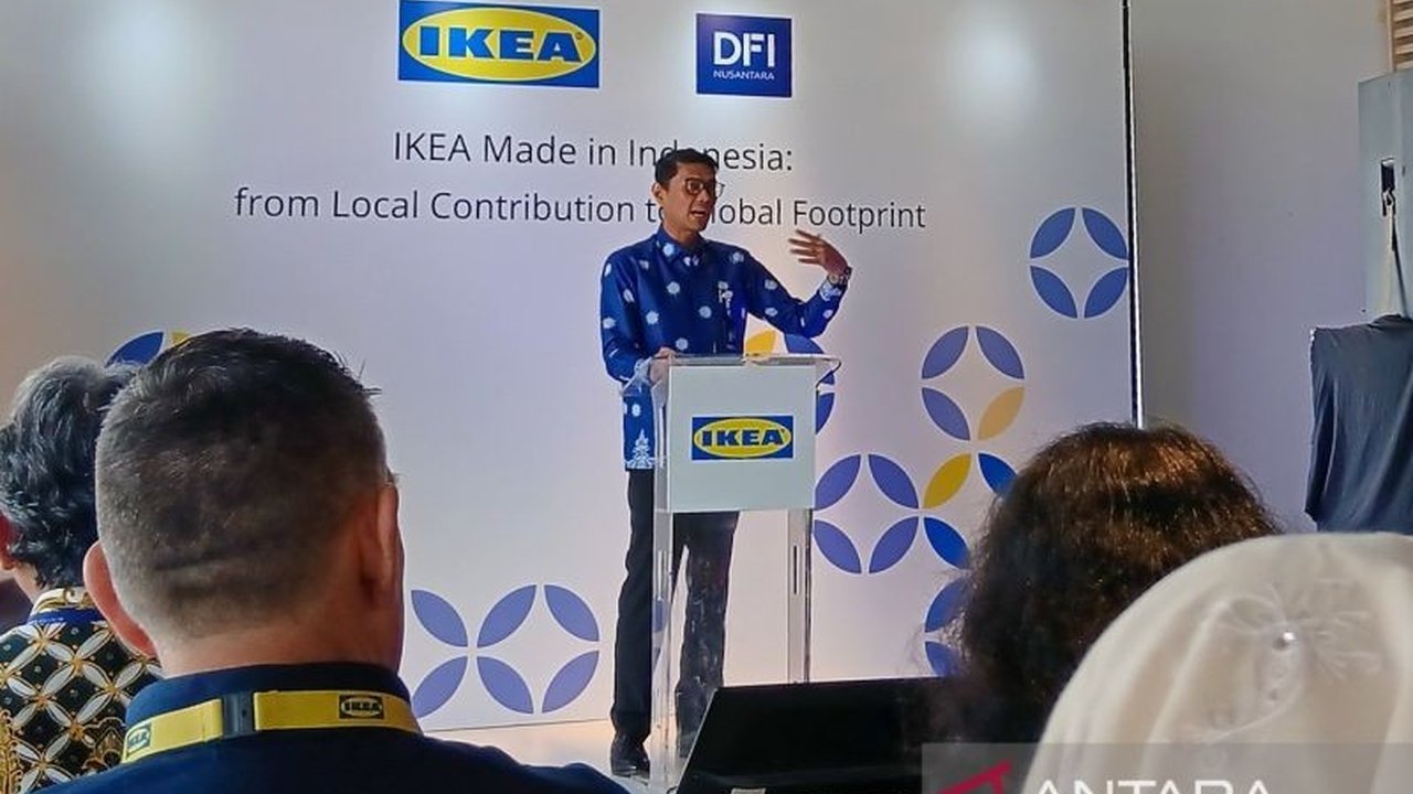 Pemerintah Indonesia serius menekan rasio biaya logistik nasional hingga 12 persen terhadap PDB pada tahun 2029. Langkah ini diharapkan mampu meningkatkan daya saing produk lokal di pasar global dan menekan harga.