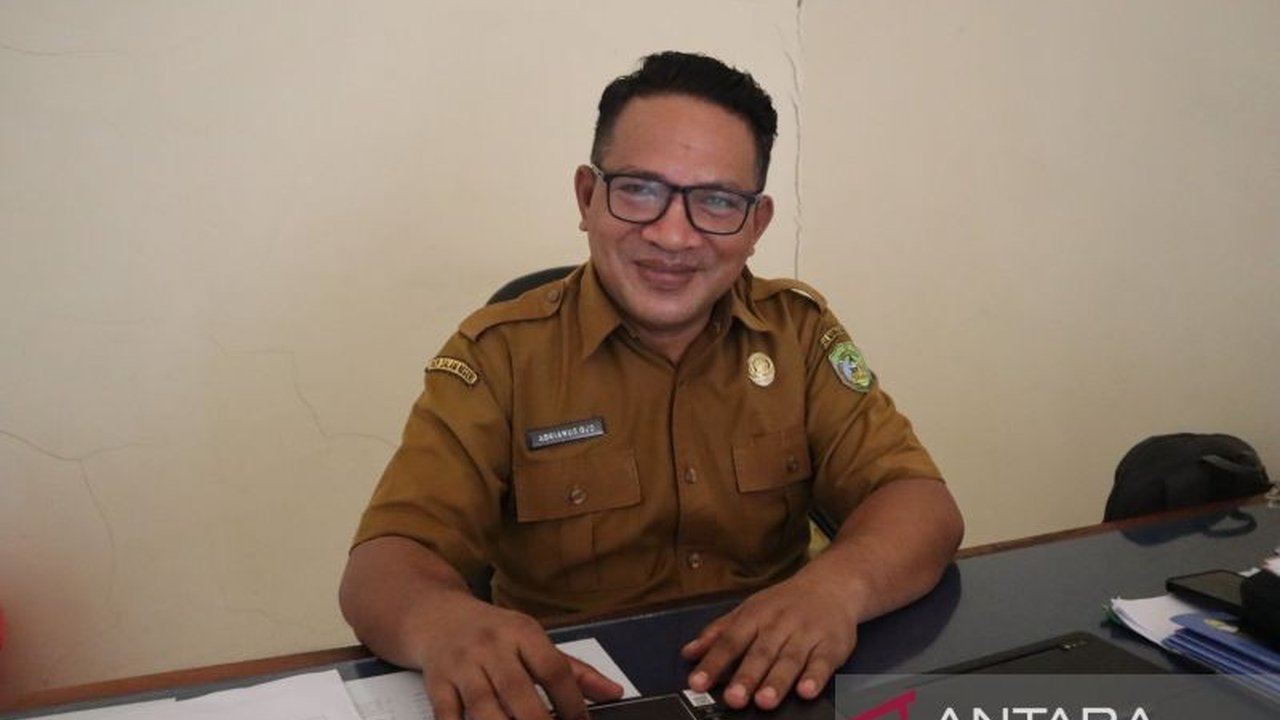 Dinas Kesehatan Manggarai Barat serius mengawal Keamanan Pangan Program MBG melalui pelatihan ketat bagi penjamah makanan. Penasaran bagaimana mereka menjamin kualitas gizi anak-anak?