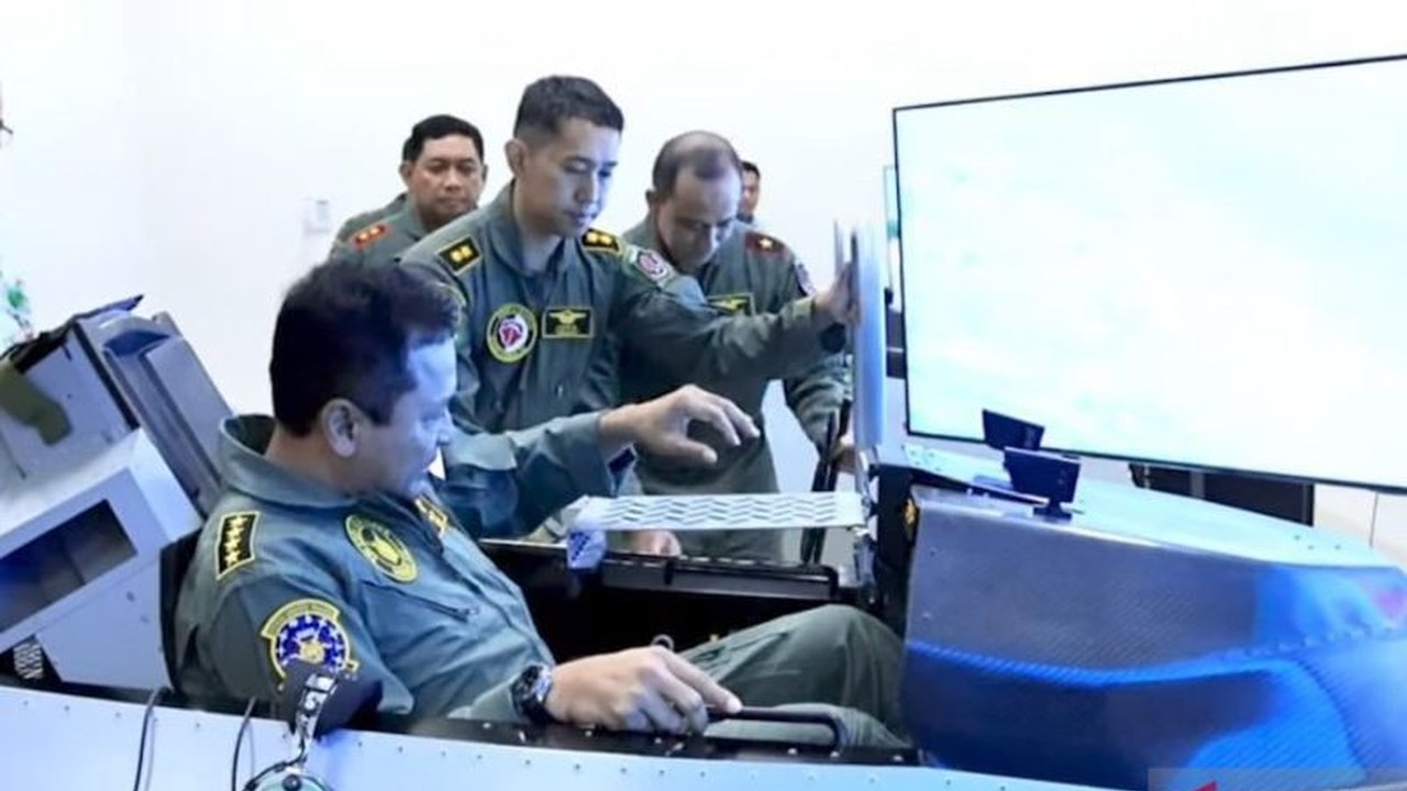 Kepala Staf Angkatan Udara (KSAU) Marsekal TNI Mohamad Tonny Harjono meminta pelaksanaan **MOT TNI AU** 2025 guna mengasah kemampuan tempur pilot, vital bagi pertahanan udara Indonesia.