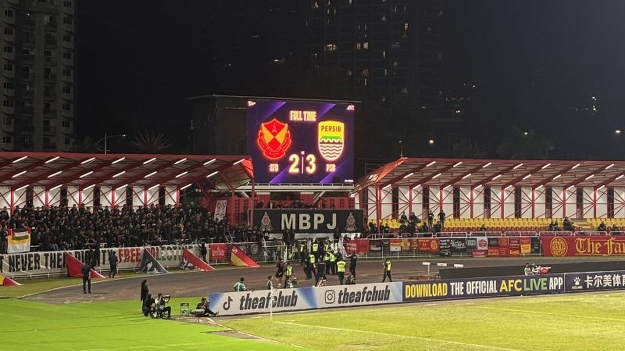 Persib Bandung berhasil meraih kemenangan dramatis 3-2 atas Selangor FC dalam laga AFC Champions League Two (ACL 2), berkat dua gol penentu dari Adam Alis yang membalikkan keadaan.