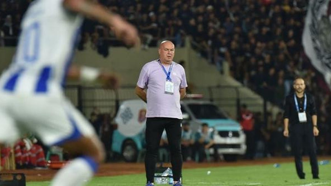Bojan Hodak, pelatih Persib Bandung di BRI Super League 2025/26. (Dok. ileague.id)