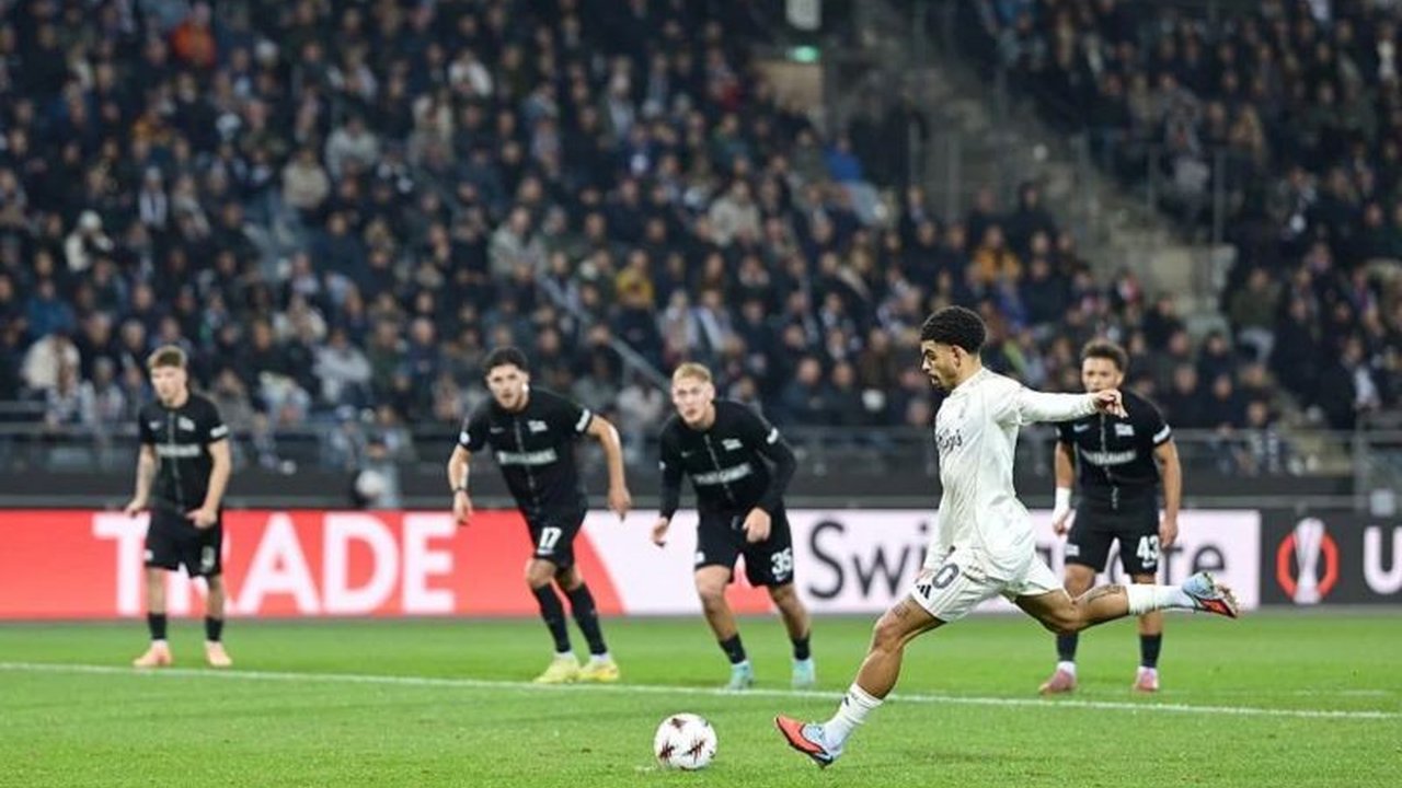 Simak **hasil Liga Europa** terbaru! Nottingham Forest gagal meraih poin penuh setelah ditahan imbang Sturm Graz, sementara Celta Vigo tampil perkasa membantai Dinamo Zagreb.