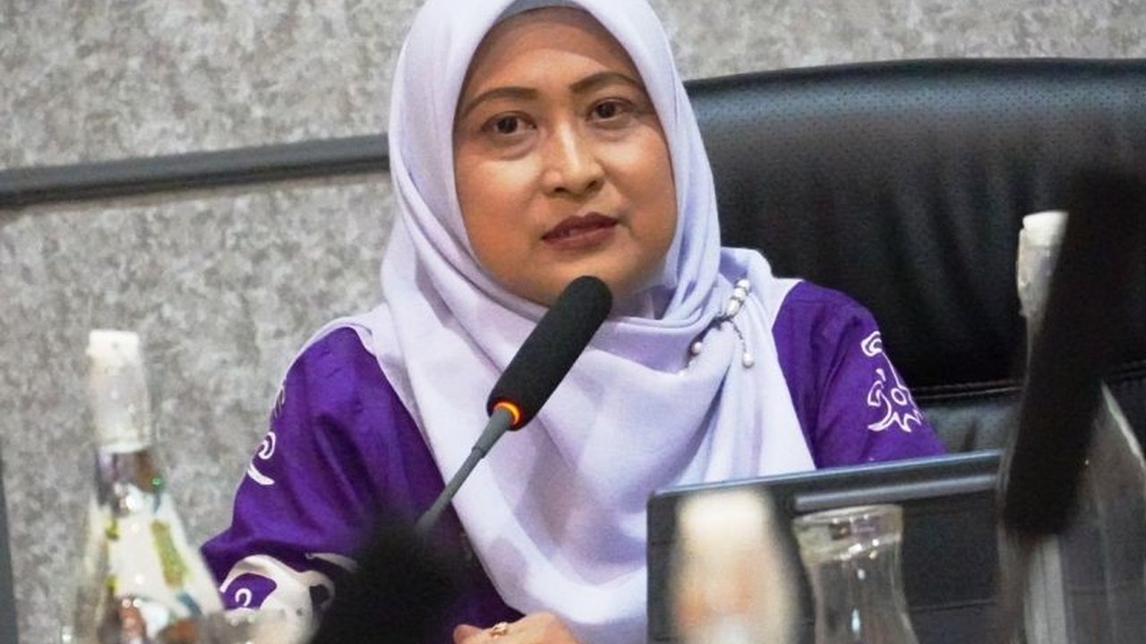 Dinas Perkebunan Kaltim tingkatkan kemampuan petugas identifikasi Penguatan Plasma Nutfah Kaltim. Langkah strategis ini jaga aset genetik lokal kopi dan kakao untuk masa depan perkebunan berkelanjutan.