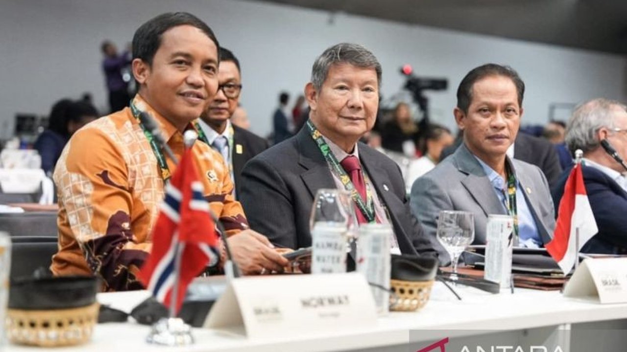 Indonesia menunjukkan komitmen kuat dalam Pengelolaan Hutan Adat, yang diapresiasi dunia pada KTT Perubahan Iklim COP30. Langkah ini selaras dengan visi Presiden untuk aksi iklim global.