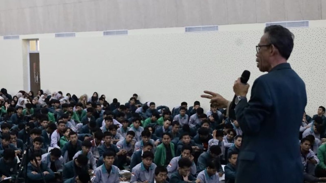 UIN Datokarama Palu berkolaborasi dengan PT Hannah Asa Indonesia untuk membekali 949 mahasiswa penerima beasiswa KIP Kuliah dengan kemampuan kewirausahaan, memastikan mereka siap menjadi pencipta lapangan kerja.