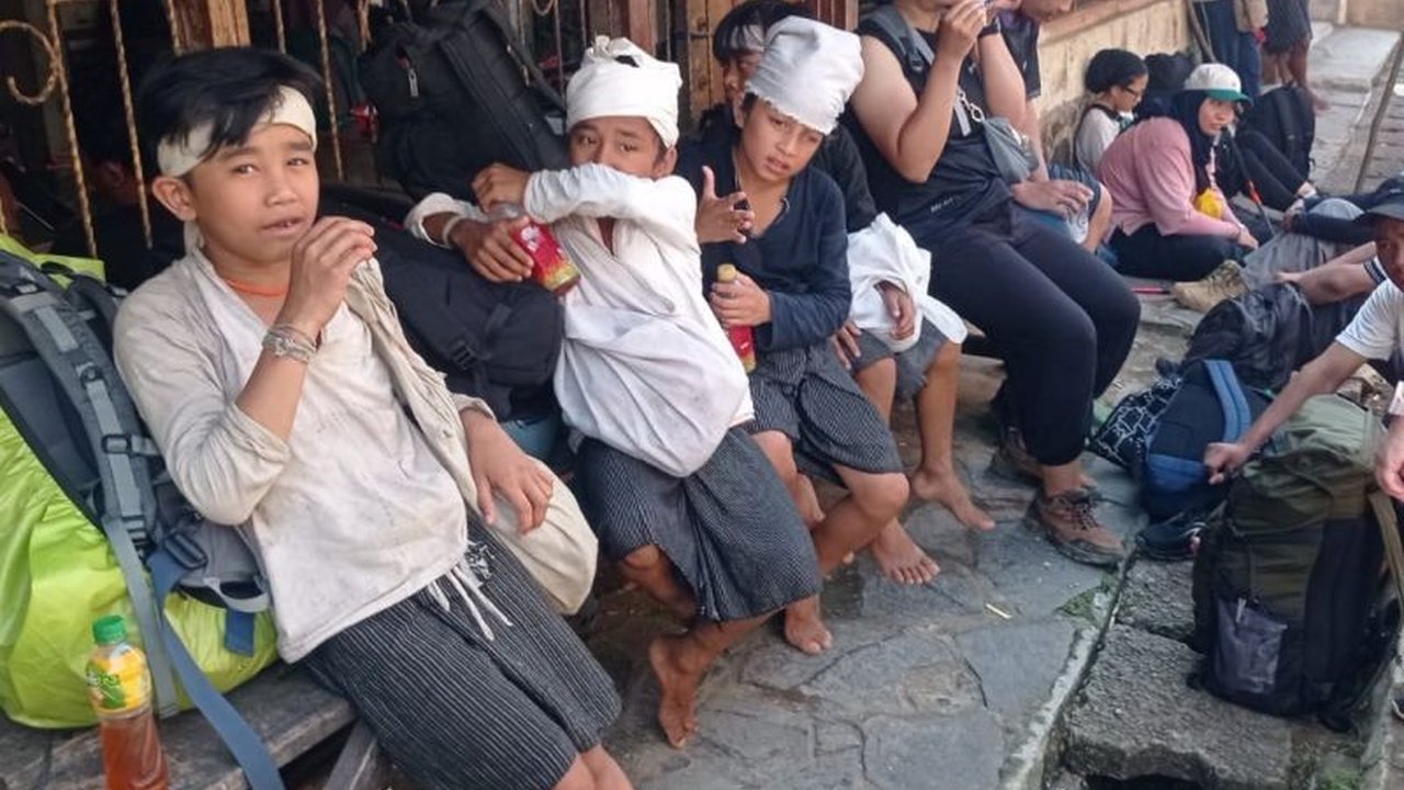Badan Gizi Nasional (BGN) Lebak mengusulkan program Makan Bergizi Gratis Suku Badui kategori 3T untuk mengatasi masalah gizi dan penyakit. Simak potensi dan tantangannya!