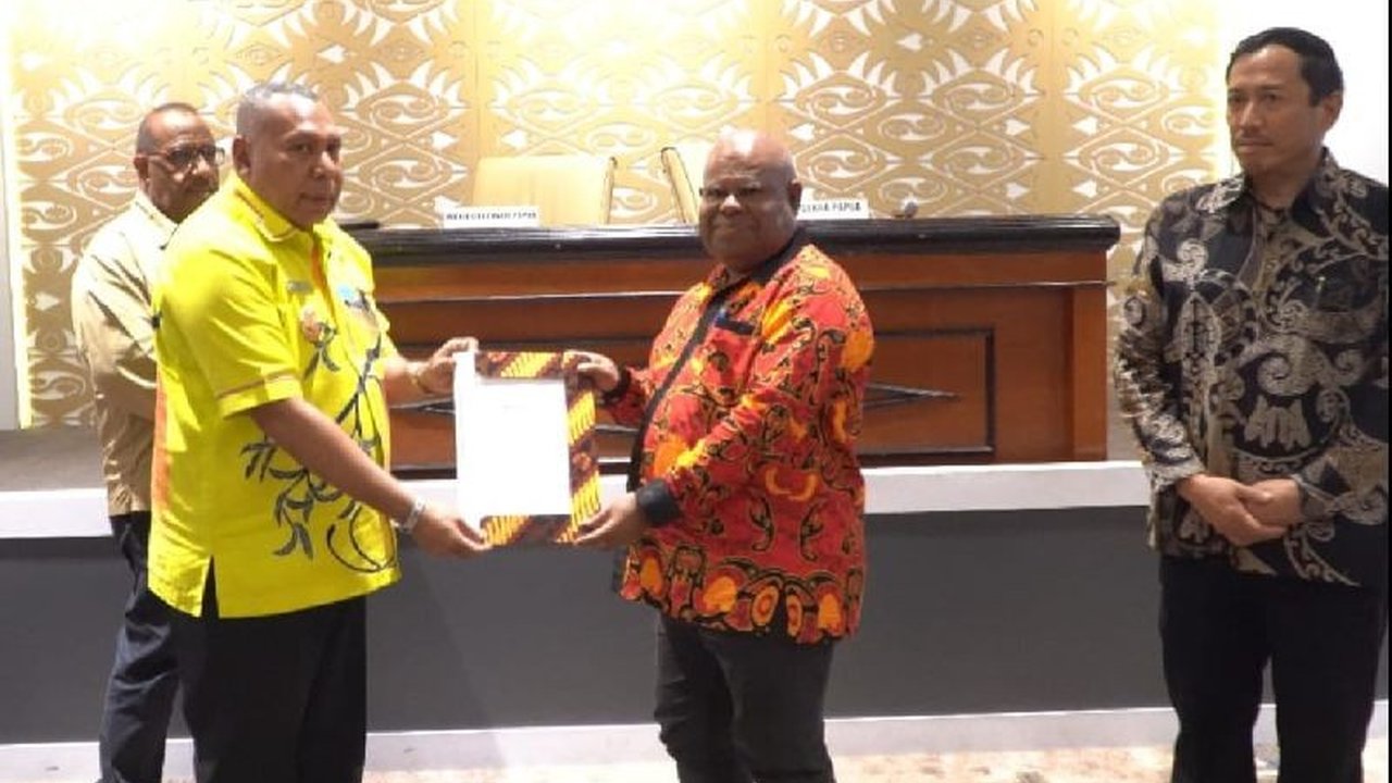 Pemerintah Provinsi Papua mendesak pejabat Organisasi Perangkat Daerah (OPD) untuk segera melakukan percepatan kinerja Pemprov Papua dan memaksimalkan serapan anggaran di sisa tahun 2025. Waktu terbatas, akankah target tercapai?