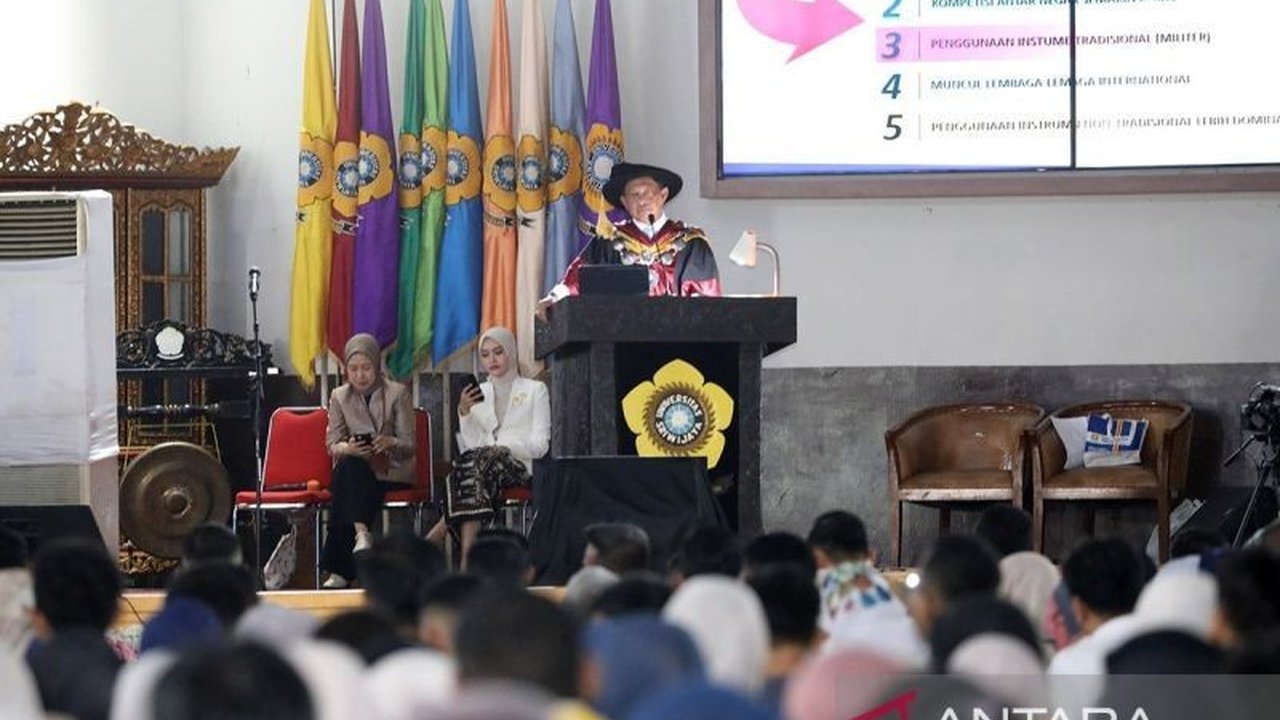 Menteri Dalam Negeri Tito Karnavian menegaskan pembangunan SDM unggul adalah fondasi utama Indonesia untuk bersaing di kancah dunia. Simak strategi pentingnya!