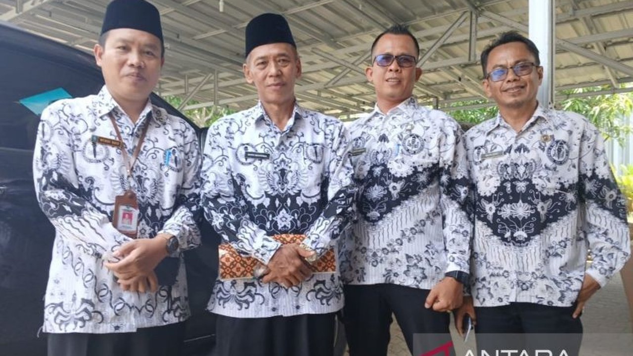 Pemerintah Kabupaten Bangka Barat bersama PGRI membahas berbagai isu krusial terkait pendidikan dan Kesejahteraan Guru Bangka Barat, termasuk jaminan seragam, pembayaran gaji, dan perlindungan hukum.