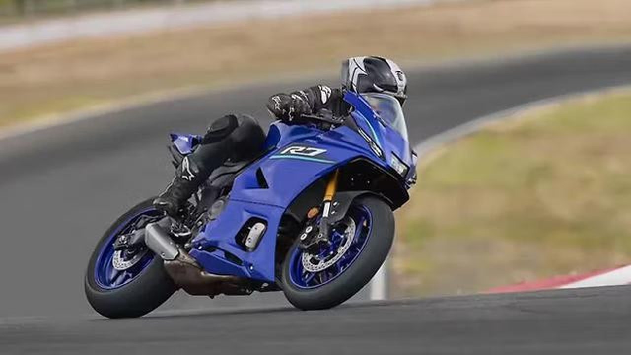 Yamaha memperkenalkan R7 dengan fitur yang terbaru (bikewale.com)