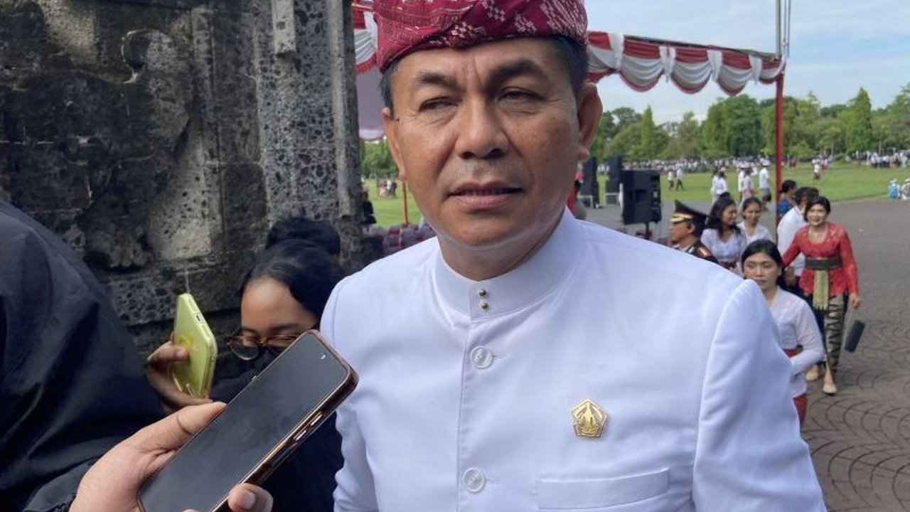 DPRD Bali sedang memproses pengajuan Komang Dyah Setuti, seorang politisi perempuan, sebagai Anggota Pengganti Antar Waktu (PAW) DPRD Bali, menggantikan mendiang Nyoman Ray Yusha.