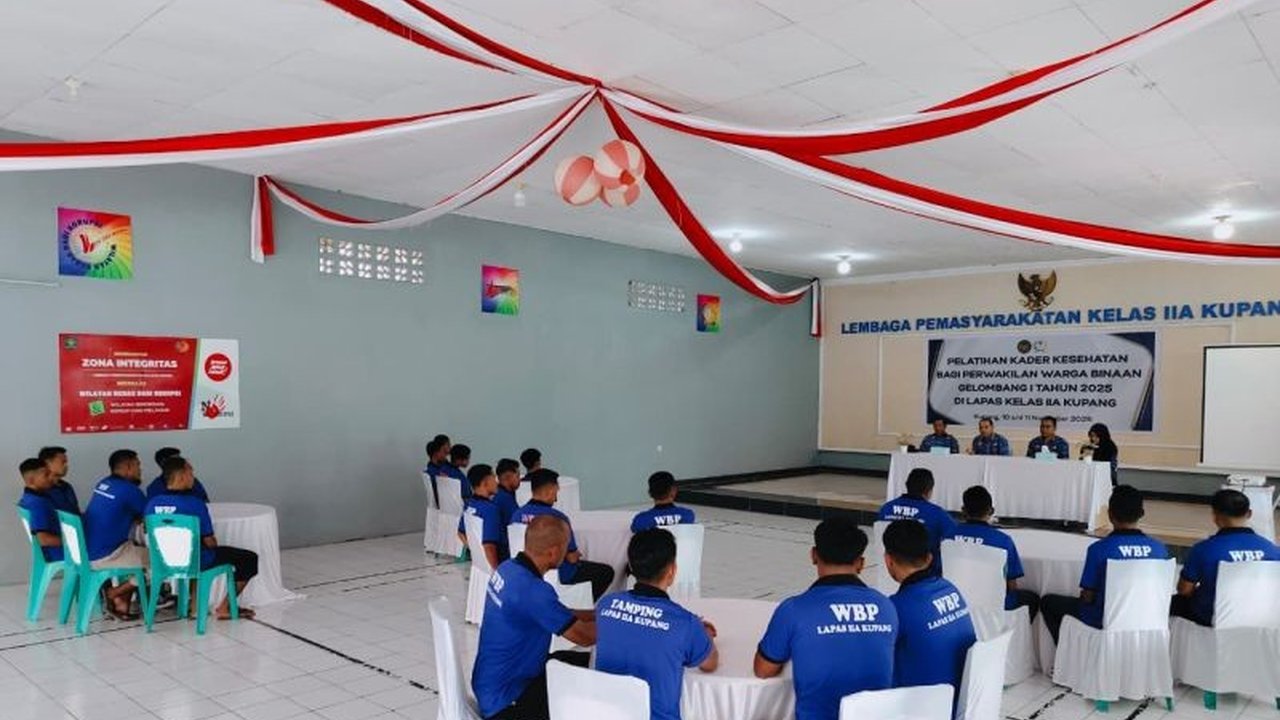 Lapas Kelas IIA Kupang sukses menyelenggarakan Pelatihan Kader Kesehatan bagi 20 warga binaan, bertujuan meningkatkan kemandirian dan kualitas kesehatan di lingkungan lapas.
