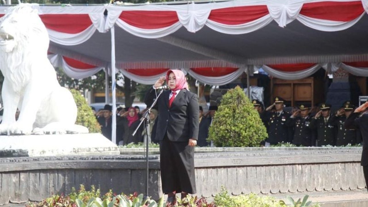 Plt Bupati Lisdyarita menegaskan bahwa roda Pemerintahan Ponorogo Normal dan pelayanan publik tetap berjalan lancar, meski Bupati Sugiri Sancoko hadapi proses hukum KPK.