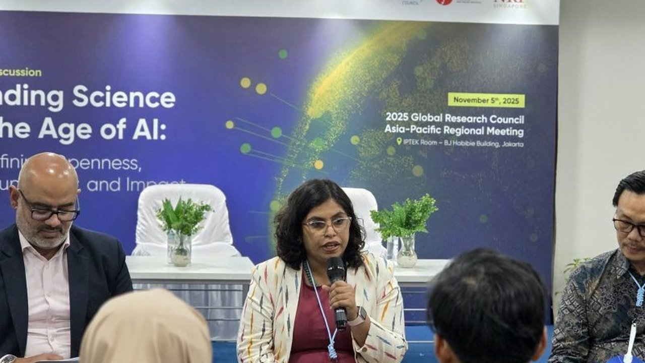 Teknologi kecerdasan buatan (AI) kini menjadi katalisator penting bagi peningkatan kualitas dan kuantitas **publikasi ilmiah Indonesia**, membuka peluang besar untuk menjadi pusat riset dunia.