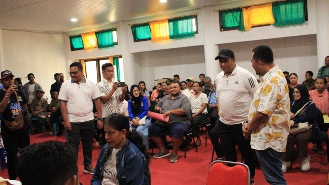 Kantor Imigrasi Atambua menghadirkan layanan kesehatan gratis dan Eazy Paspor bagi 181 warga perbatasan RI-Timor Leste di Kabupaten Timor Tengah Utara, wujud komitmen negara untuk akses berkeadilan.