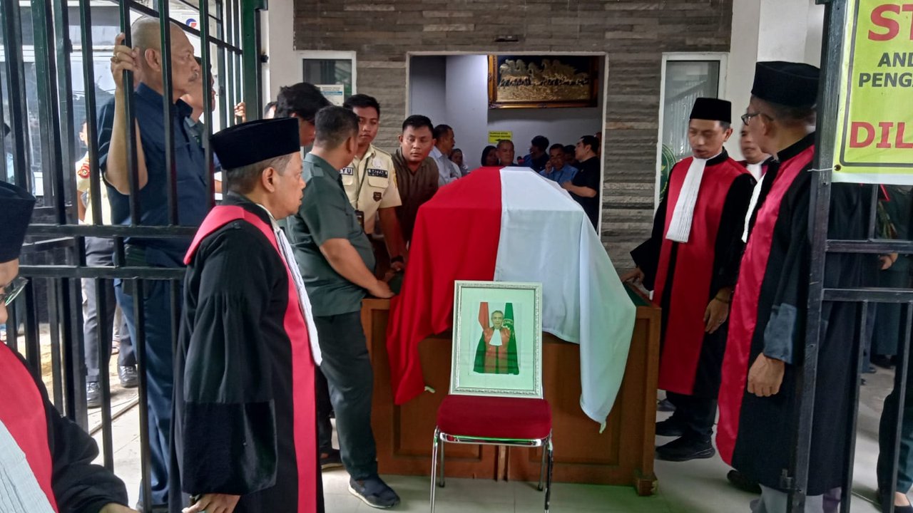 Hakim PN Palembang Ditemukan Meninggal di dalam Kamar Indekos
