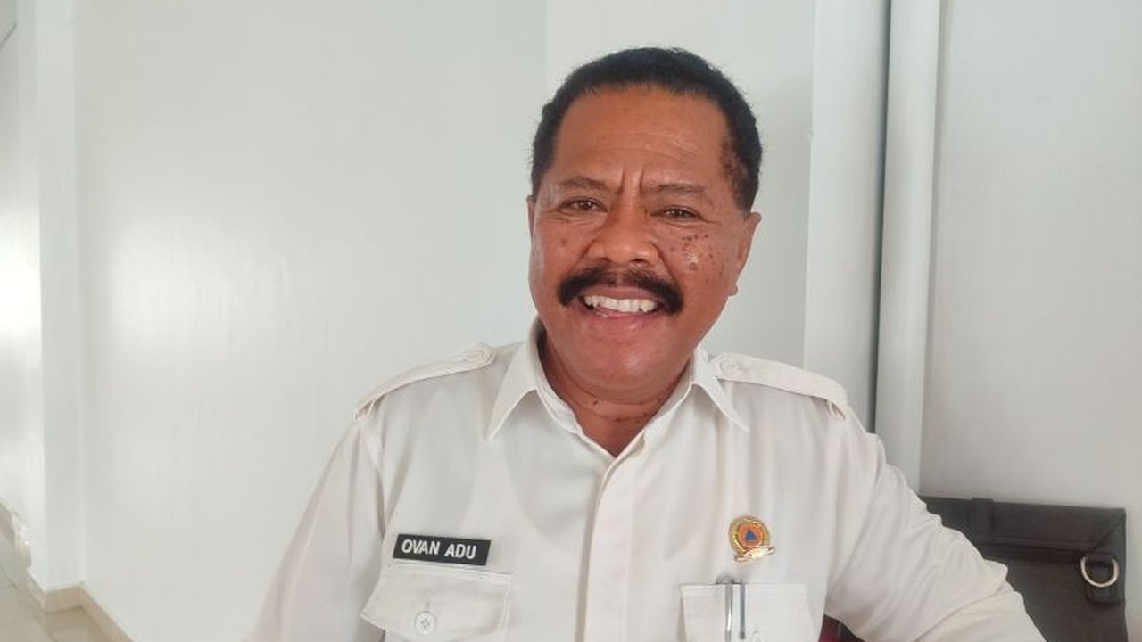 Pemerintah Kabupaten Manggarai Barat mengimbau warganya untuk Waspada Cuaca Ekstrem Manggarai Barat di musim hujan 2025, menyusul potensi bencana banjir dan longsor.