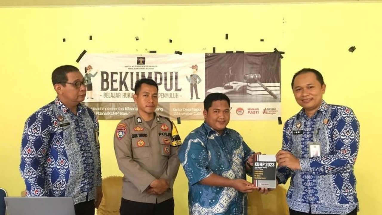 Kanwil Kemenkum Babel Tingkatkan Pemahaman Hukum masyarakat desa terpencil melalui program 'Berkumpul', fokus pada KUHP terbaru dan bantuan hukum gratis.