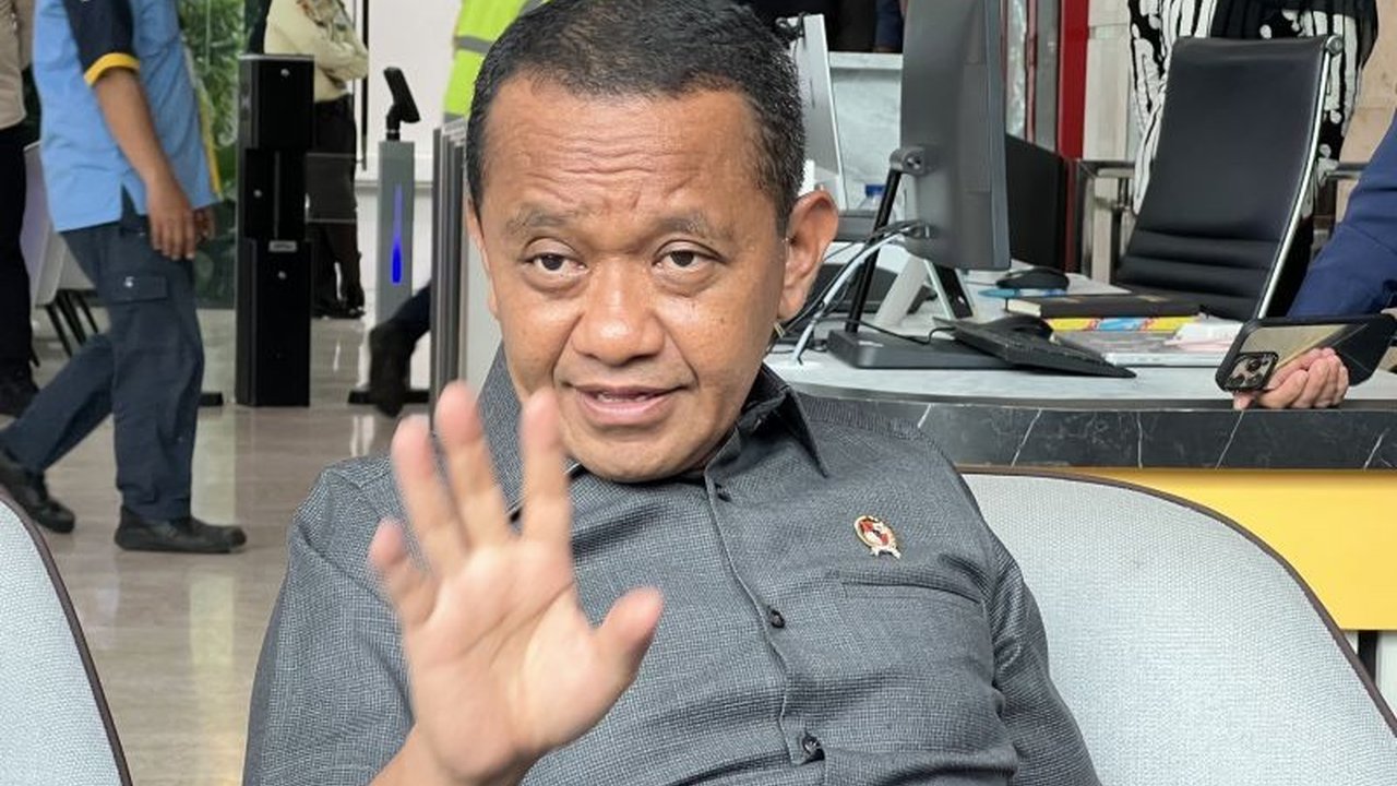 Menteri ESDM Bahlil Lahadalia menargetkan operasi terbatas Tambang GBC Freeport dimulai April 2026 menyusul insiden longsor pada September 2025, dengan fokus utama pada evaluasi keamanan pekerja.