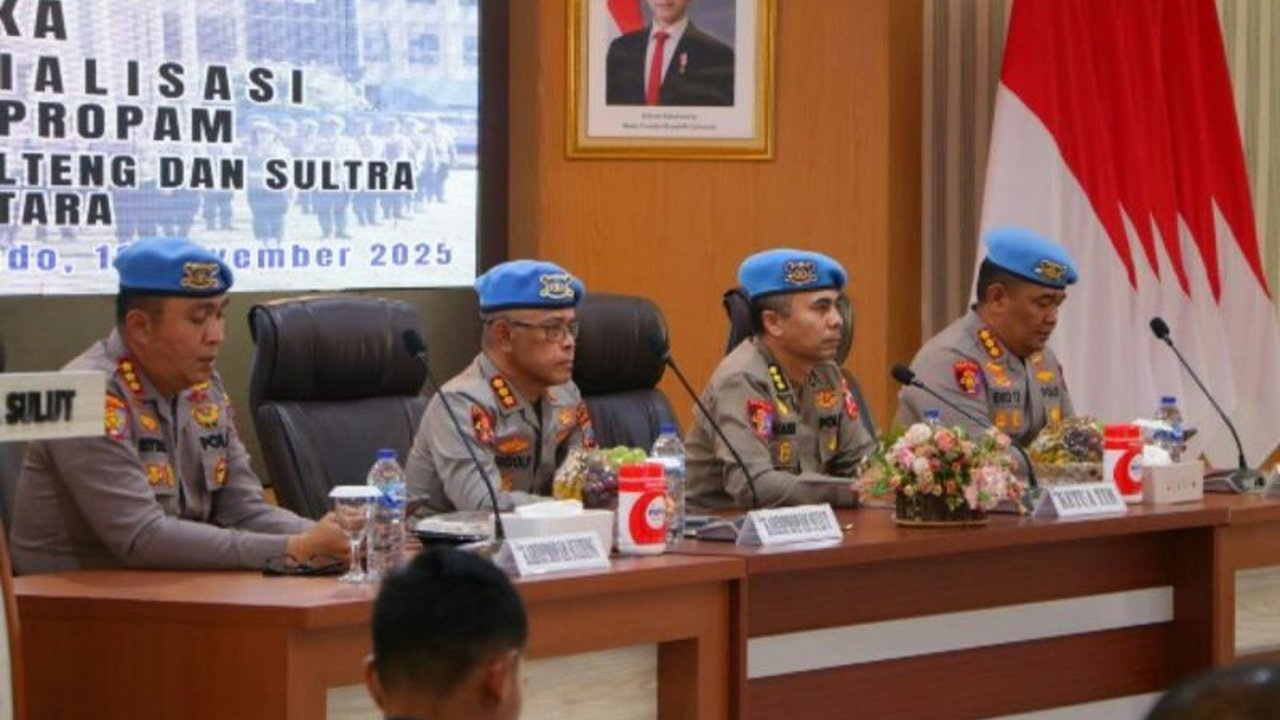 Tim Divpropam Polri melakukan evaluasi pengaduan masyarakat di Polda Sulawesi Utara, fokus pada percepatan penanganan kasus dan peningkatan kepercayaan publik terhadap institusi.
