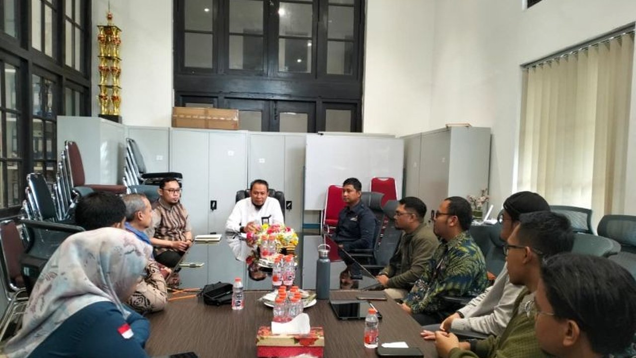 Pemerintah Kota Makassar bersama Lembaga Amil Zakat nasional berkolaborasi memperkuat program Pengentasan Kemiskinan Makassar melalui pendekatan berbasis komunitas dan data akurat.