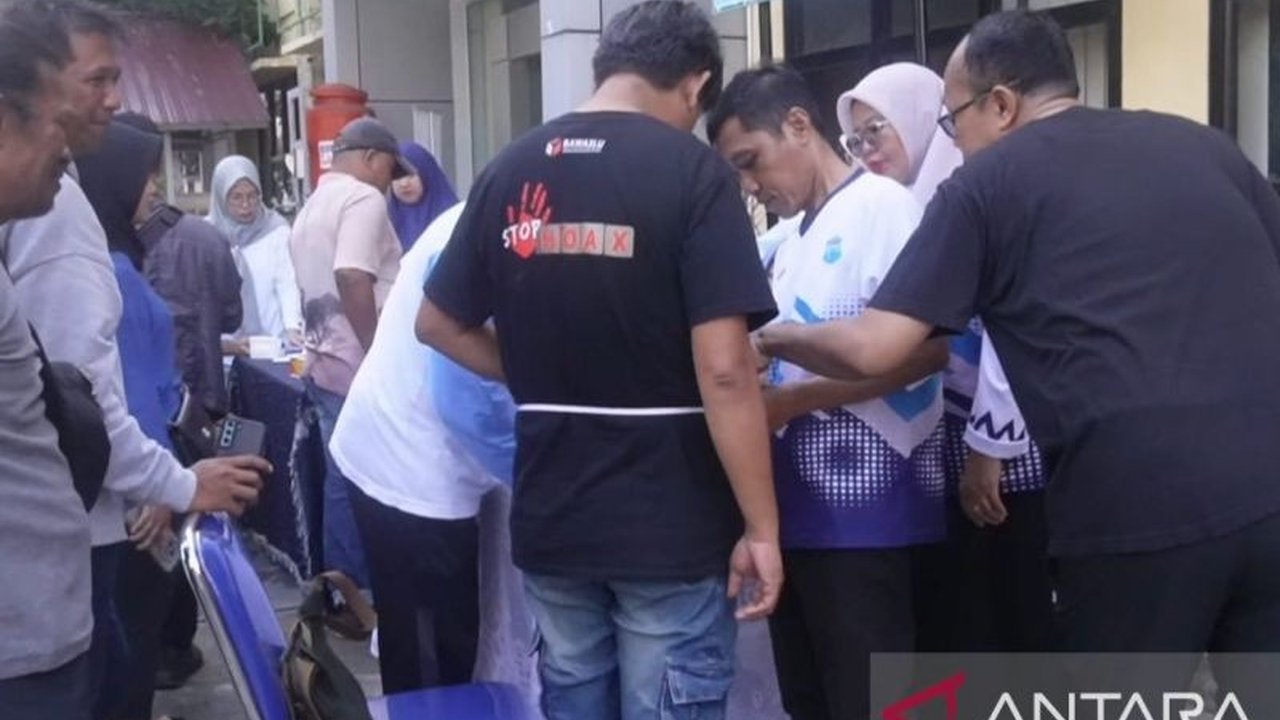 Pemerintah Kota Pangkalpinang terus menggencarkan program Cek Kesehatan Gratis (CKG) untuk deteksi dini penyakit. Program ini telah menjangkau puluhan ribu warga, meningkatkan kesadaran kesehatan masyarakat.