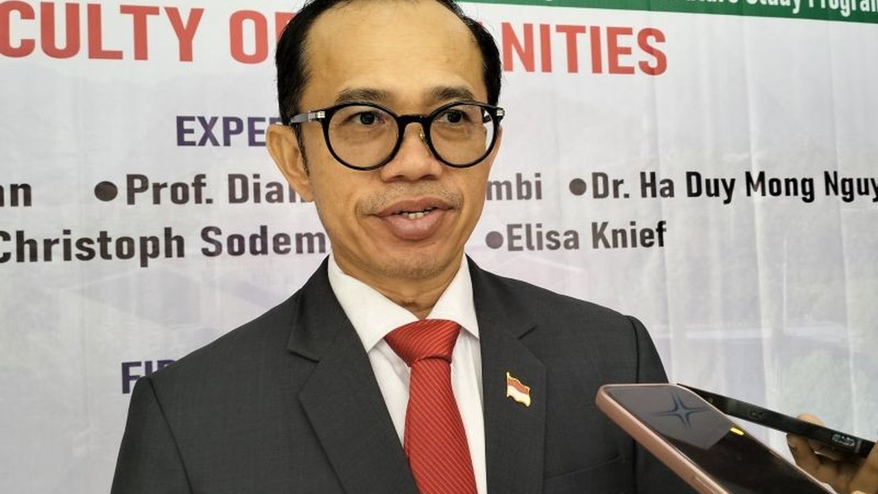 Universitas Andalas (Unand) berkomitmen penuh dalam Pengembangan Komoditas Unggulan Sumbar, khususnya kelapa, melalui hilirisasi dan kerja sama UMKM untuk pasar ekspor.