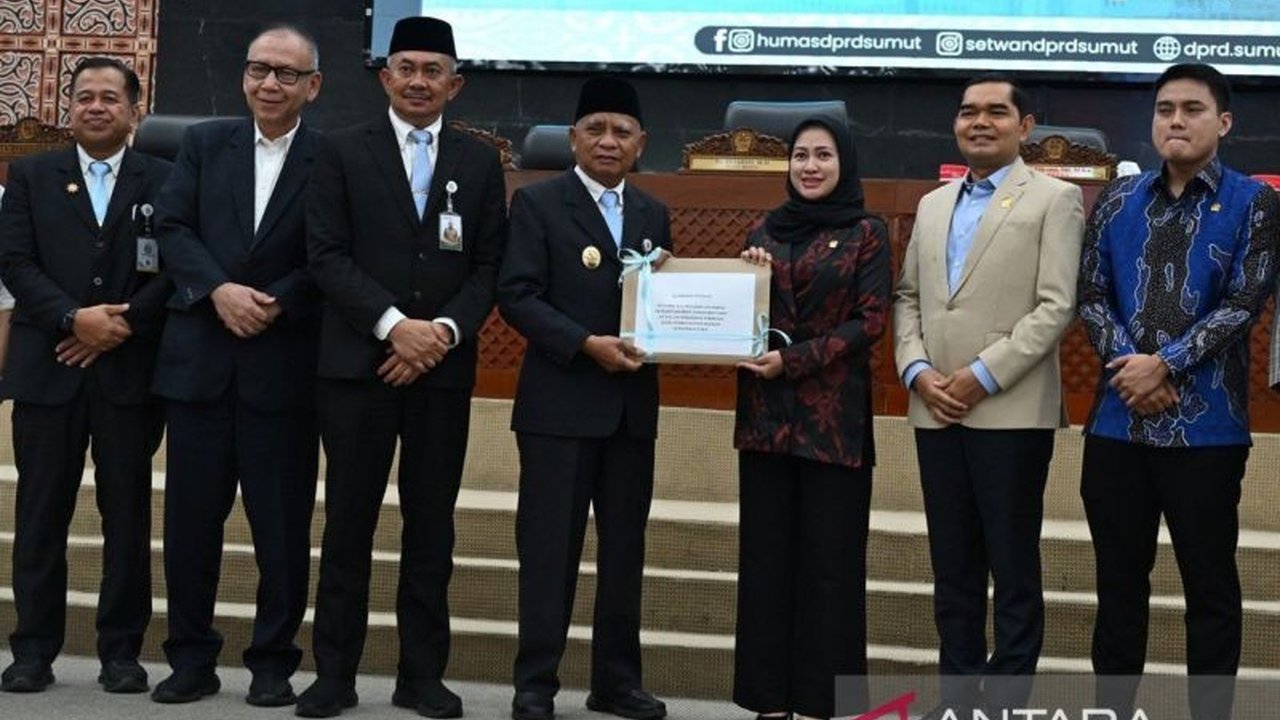 Pemerintah Provinsi Sumatera Utara mengajukan Rancangan Peraturan Daerah tentang Penambahan Modal Bank Sumut secara non-kas, bertujuan memperkuat kinerja dan mendukung transformasi bank menuju KBMI 2.
