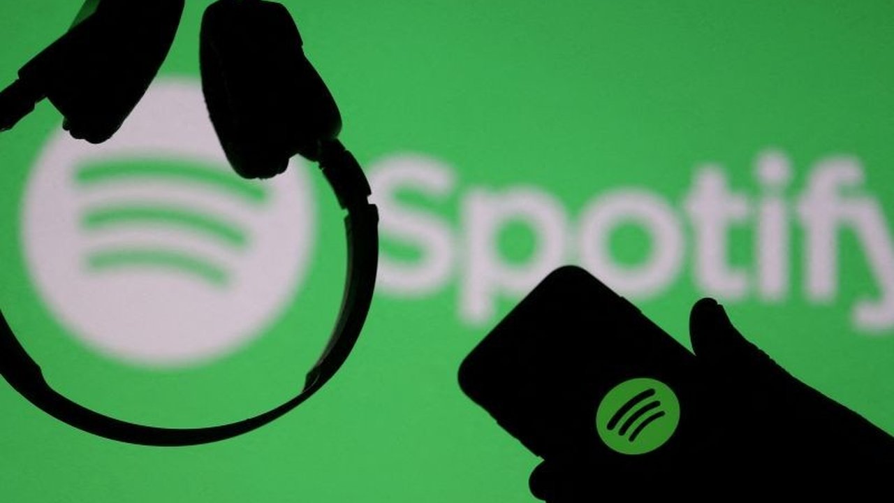 Pengguna Spotify di Indonesia kini dapat menikmati kualitas suara premium dengan fitur Audio Lossless. Peningkatan ini memungkinkan pengalaman mendengarkan musik yang lebih detail dan tidak terkompresi, tersedia untuk pelanggan Premium Platinum.