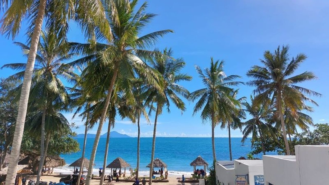 Lampung terus mengoptimalkan potensi pariwisata sebagai pendorong utama pertumbuhan ekonomi daerah, menarik jutaan wisatawan domestik, dan membuka peluang investasi baru.