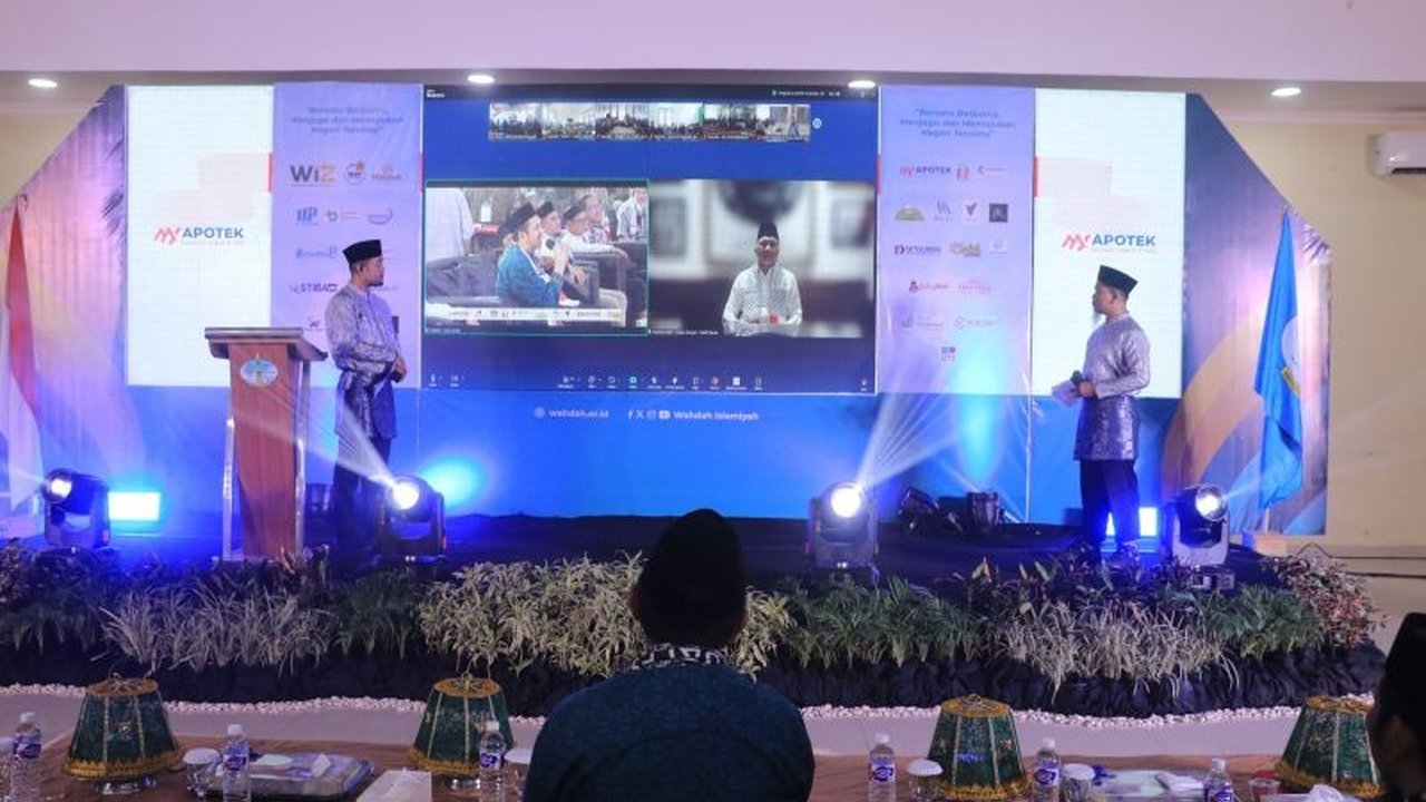 Menteri Koordinator Bidang Pangan Zulkifli Hasan menyerukan pentingnya persatuan umat Islam di Silatnas Wahdah Islamiyah Makassar. Ia menyoroti bahaya perpecahan dan tantangan bangsa yang harus dihadapi bersama.