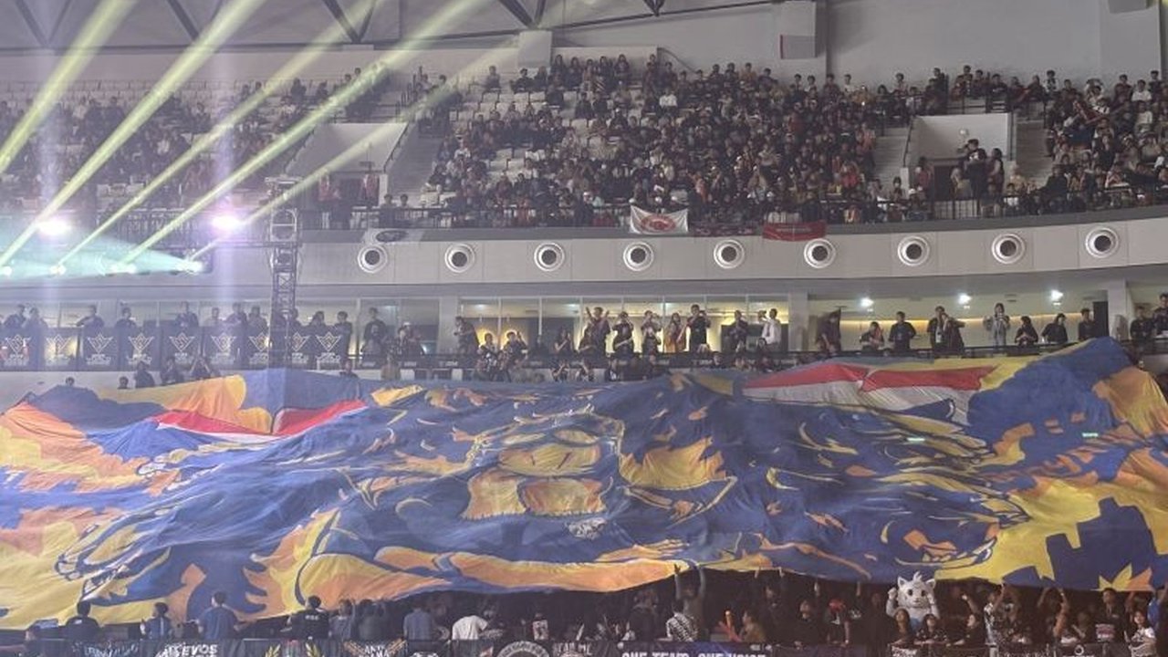 FFWS Global Finals 2025 di Jakarta menjadi saksi bisu loyalitas komunitas Free Fire yang luar biasa, dengan penggemar rela menempuh perjalanan darat puluhan jam demi mendukung tim favorit dan mempererat tali silaturahmi.